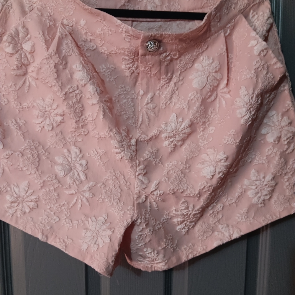 Women’s Pink Floral Embroidered Shorts